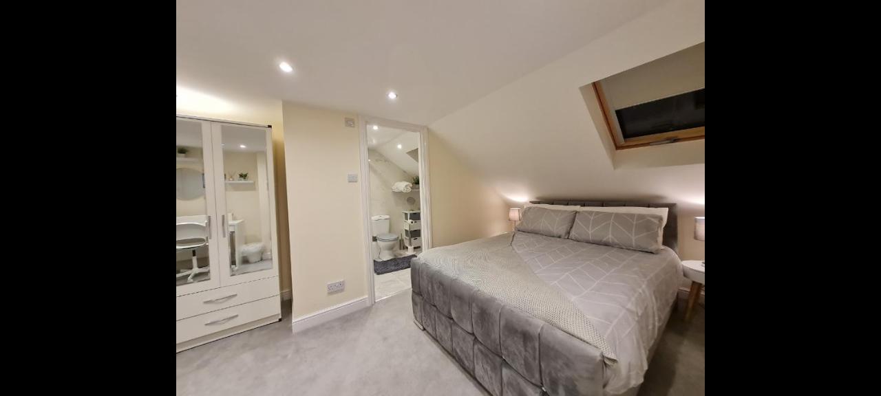Double Room In Shared Flat London Exteriör bild