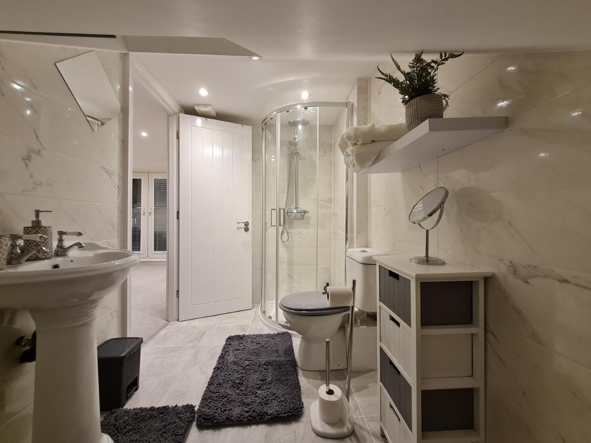Double Room In Shared Flat London Exteriör bild